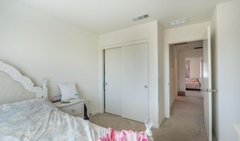 6421 Maple Leaf Ln, Riverbank, CA 95367