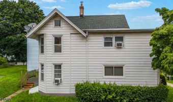67 Elm St, Andover, NJ 07801