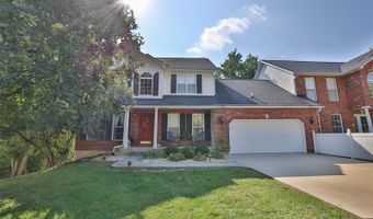 821 Woodsedge Dr, Maryville, IL 62062