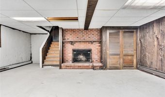14 Reservoir Ave, Johnston, RI 02919