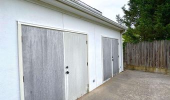 102 Jackson St, Albertville, AL 35950