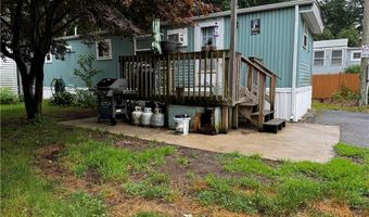 23 WOODRIDGE Dr, Burrillville, RI 02839