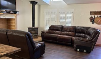 42650 N Wayne Rd, Ash Fork, AZ 86320