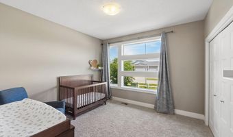 2122 Leopold Dr, Ames, IA 50010