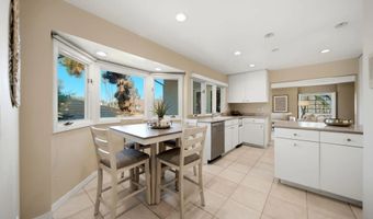 425 Loma Larga, Solana Beach, CA 92075