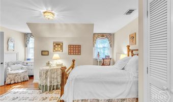 905 Goebel Ave, Savannah, GA 31404