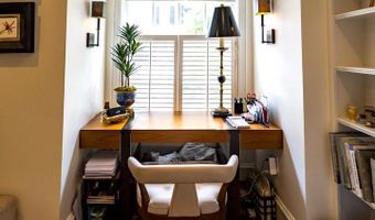219 S ROYAL St, Alexandria, VA 22314