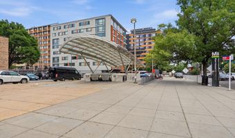 435 R St NW 404, Washington, DC 20001