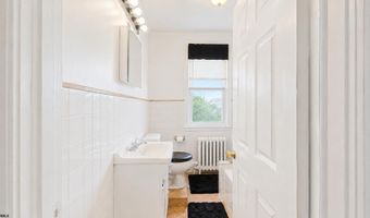 420 N Massachusetts Ave, Atlantic City, NJ 08401