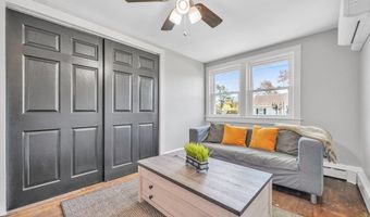 31 Darling St, Acushnet, MA 02743
