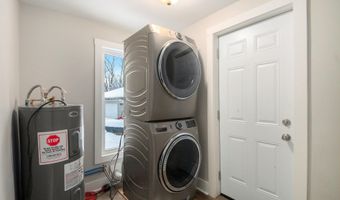 182 40th St, Allegan, MI 49010