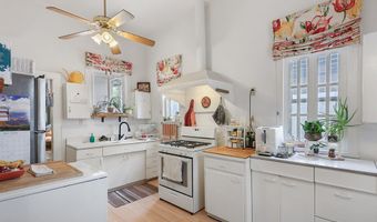 806 E Ave E, Alpine, TX 79830
