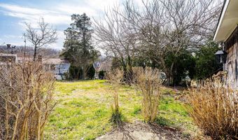 383 Navesink Ave, Atlantic Highlands, NJ 07716