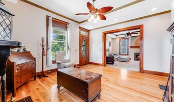 3 Pine St, Barrackville, WV 26559