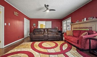 220 4th St SE, Aliceville, AL 35442
