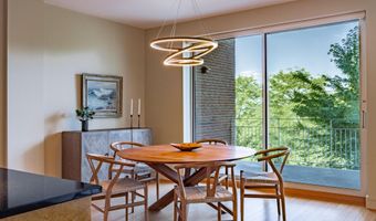 35 Cherry St 302, Burlington, VT 05401