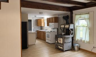 15 Daniels Rd W, Albany, VT 05845
