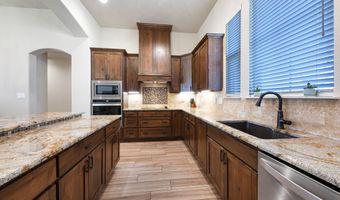 105 Bobby Lynn, Adkins, TX 78101