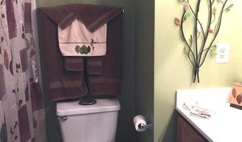 21057 CORNERPOST Sq, Ashburn, VA 20147