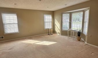 19 Dogwood Dr, Barnegat, NJ 08005
