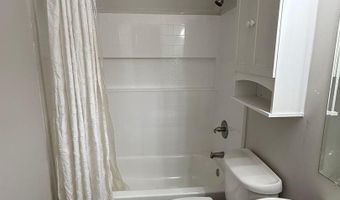 317 Hunter Dr, Ocean Springs, MS 39564