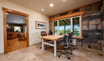 61900 Anker Ln, Bend, OR 97702