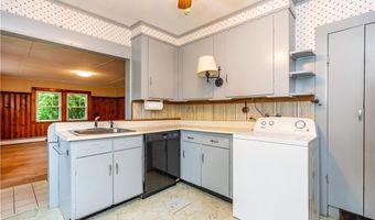 3442 Flat River Rd, Coventry, RI 02816