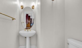 9700 WHITLEY PARK Pl #TH-19, Bethesda, MD 20814