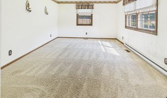 2111 Angie Ln, Anderson, IN 46017