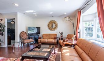 6712 HARRISON Ln, Alexandria, VA 22306