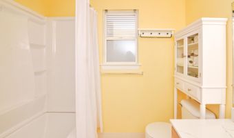 3240 Dunwoodie Rd, Ann Arbor, MI 48105