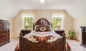456 Mills Gap Rd, Arden, NC 28704