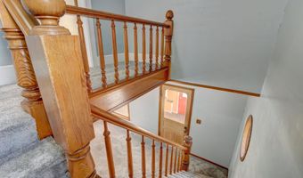 910 2nd Ave, Armstrong, IA 50514