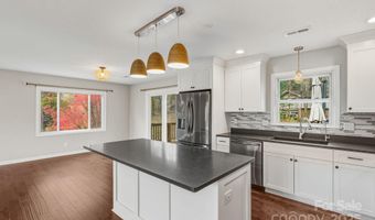 47 Pensacola Ave, Arden, NC 28704