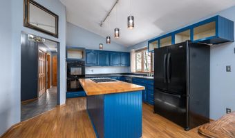 404 174th St, Amery, WI 54001