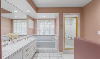 7471 Darby Ave, Las Vegas, NV 89117