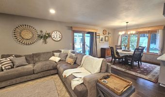 2510 Bobbie Dr, Aberdeen, SD 57401
