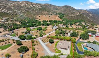 19553 Hidden Glen Rd, Alpine, CA 91901