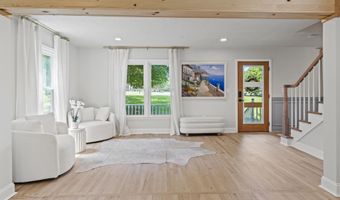 242 Mountain Range Rd, Boiling Springs, SC 29316