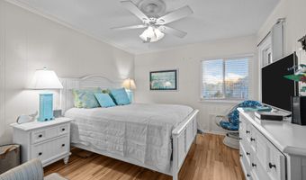 301 E Commerce Way Rd 357, Atlantic Beach, NC 28512
