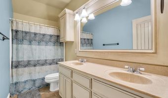 3808 Heritage Trl, Altus, OK 73521