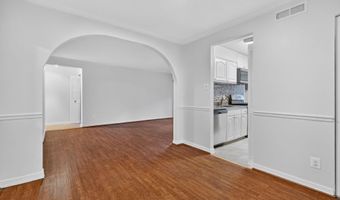 3330 WOODBURN VILLAGE Dr 33, Annandale, VA 22003