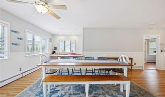 35 Anna Olivo Ct, Narragansett, RI 02882
