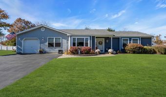 8 Eagle Dr, Bayville, NJ 08721