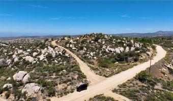 988 Crazy Horse Canyon Dr, Aguanga, CA 92536