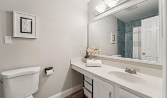 3836 BRIGHTON Ct, Alexandria, VA 22305