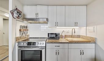 1717 Mott Smith Dr 1909, Honolulu, HI 96822