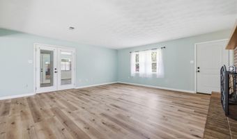 9260 Pinecrest Dr, Biloxi, MS 39532