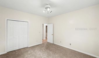 20 Sea Gull Dr, Beaufort, SC 29907