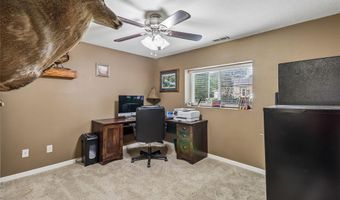 615 10th Ave NW, Altoona, IA 50009
